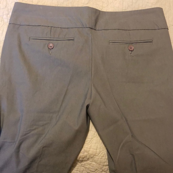 The Limited - Picture 5 of 6